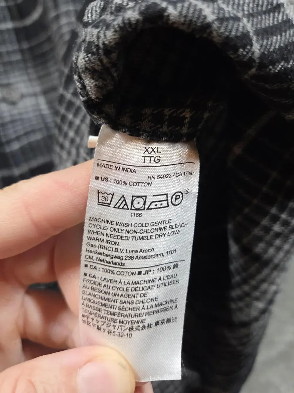 Banana Republic Shirt Mens 2XL Black/Gray Plaid Flannel Long Sleeve Button Up